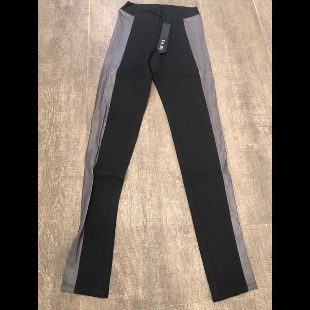 NWT SILVA woman’s XS leggings